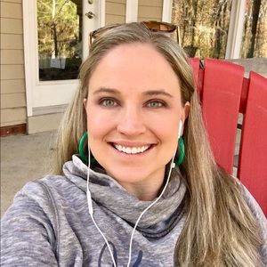 Meet your Posher, Dana